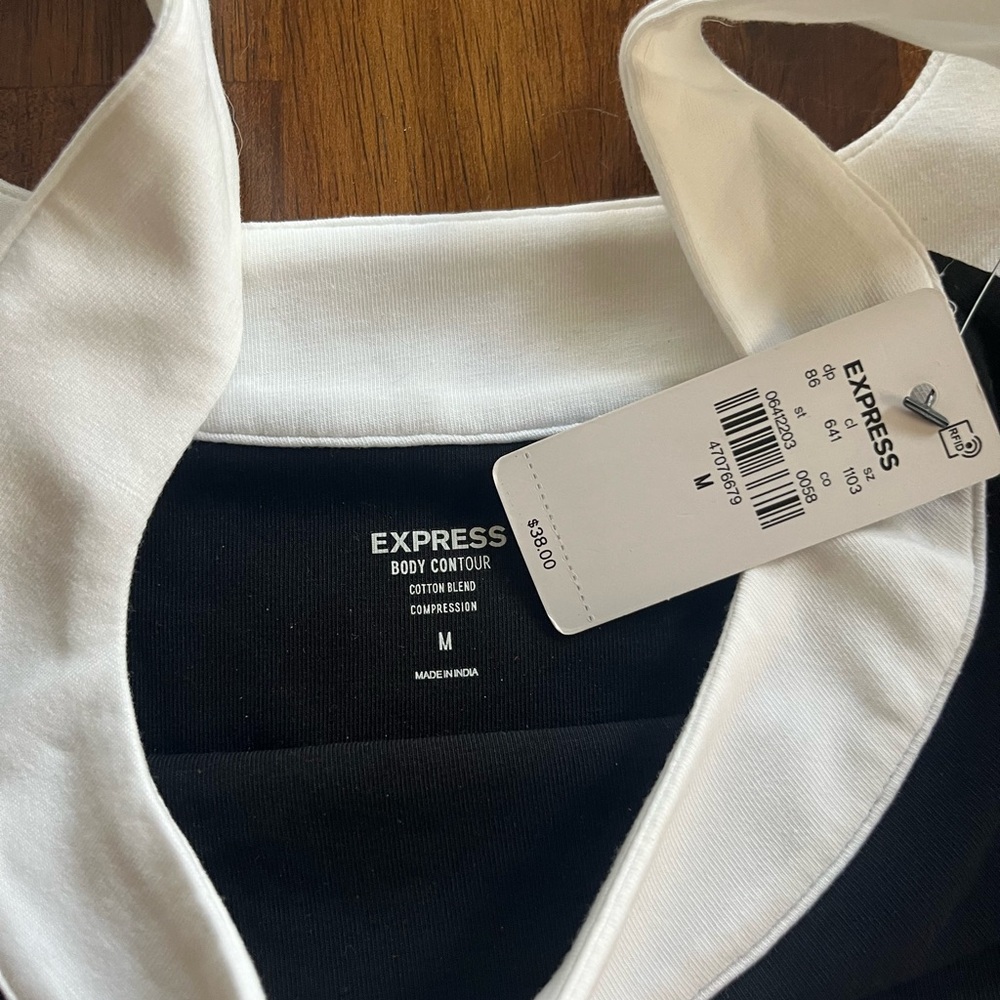 NWT Express Black and White Cropped Tank Top M - Picture 3 of 3